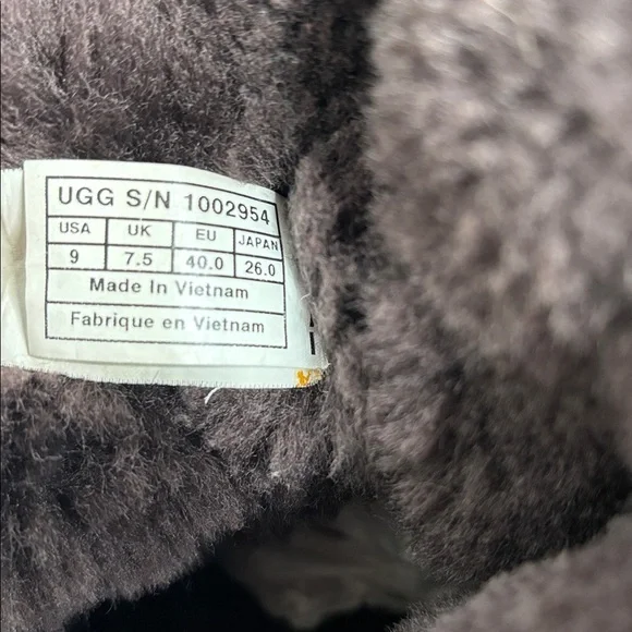 UGG Women's Chocolate Brown Shearling Boots - Picture 2 of 12